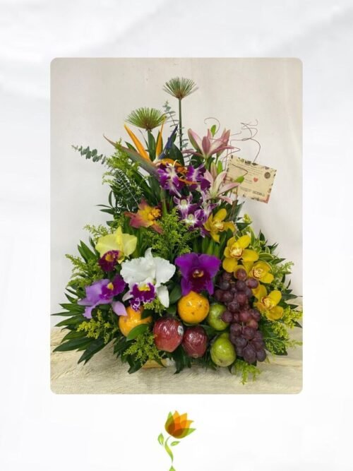 Encanto de Orquídeas con Frutas